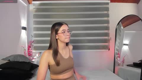 Snapshot of sweet_obsession__ chatting on 10-08-25, 08:50 Sweet Obsession online show from 10-08-25, 08:50