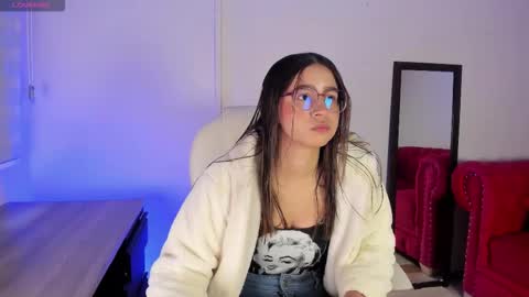 Snapshot of sweet_obsession__ chatting on 10-13-25, 01:44 Sweet Obsession online show from 10-13-25, 01:44