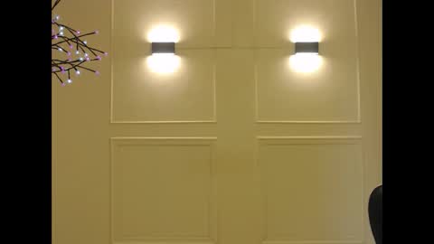 My name is Catalina. Please say hello I like to chat with you. If you have requests please use tip online show from 01-20-25, 07:04