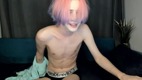 kira online show from 09-21-25, 09:49