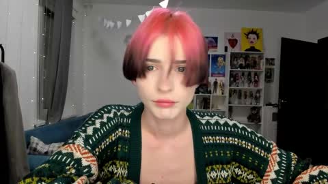 kira online show from 12-14-25, 06:12