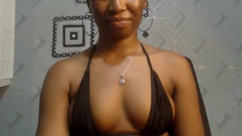 Snapshot of sweet_puna chatting on 01-24-25, 10:00 Nancy online show from 01-24-25, 10:00