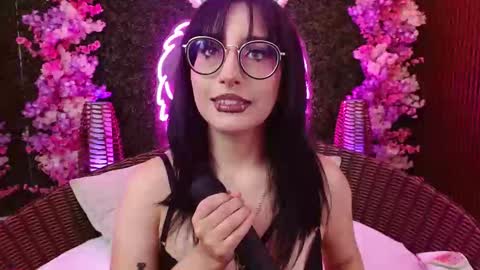 Roxanee online show from 02-22-26, 01:09