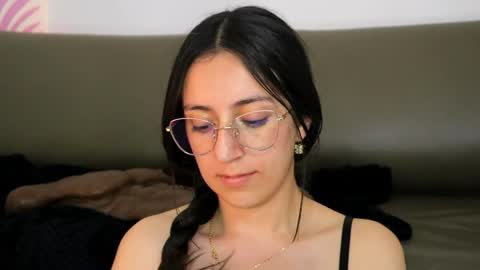 Sammy Lauren online show from 04-21-26, 01:42