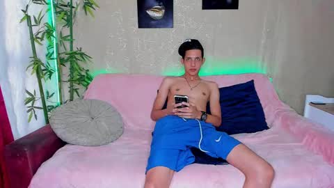 Snapshot of sweet_sin21 chatting on 02-22-25, 08:42 Start 18 year Noa 19 year online show from 02-22-25, 08:42