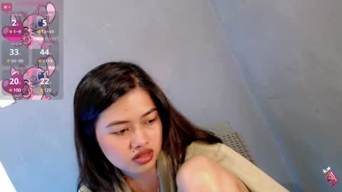 Snapshot of sweet_sirenxx chatting on 01-08-25, 08:27 Leah online show from 01-08-25, 08:27