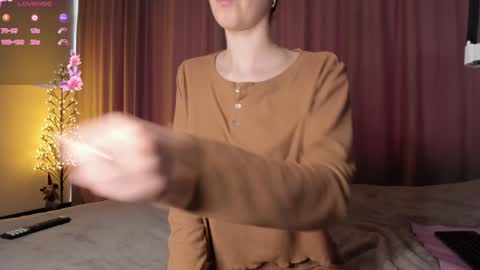 Snapshot of sweet_sonechka chatting on 12-08-24, 10:08 sweet_sonechka online show from 12-08-24, 10:08