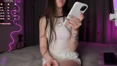 Snapshot of sweet_sonechka chatting on 02-16-25, 09:16 sweet_sonechka online show from 02-16-25, 09:16