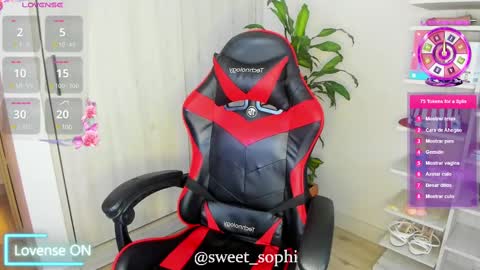 Snapshot of sweet_sophi_ chatting on 02-23-25, 11:14 sophie leone online show from 02-23-25, 11:14