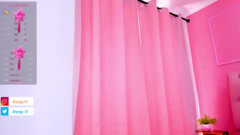 Snapshot of sweet_starxx chatting on 03-05-25, 04:24 Yeileen online show from 03-05-25, 04:24