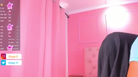 Snapshot of sweet_starxx chatting on 10-03-25, 04:15 Yeileen online show from 10-03-25, 04:15