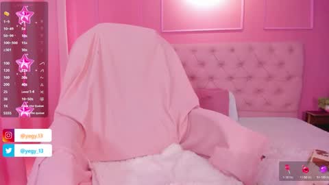 Snapshot of sweet_starxx chatting on 10-21-25, 06:30 Yeileen online show from 10-21-25, 06:30