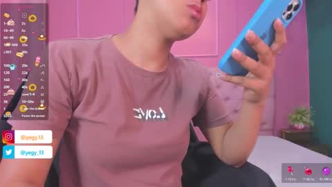 Snapshot of sweet_starxx chatting on 01-16-26, 06:45 Yeileen online show from 01-16-26, 06:45