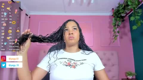 Snapshot of sweet_starxx chatting on 05-25-26, 11:22 Yeileen online show from 05-25-26, 11:22