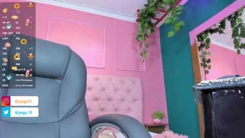 Snapshot of sweet_starxx chatting on 06-03-26, 07:30 Yeileen online show from 06-03-26, 07:30