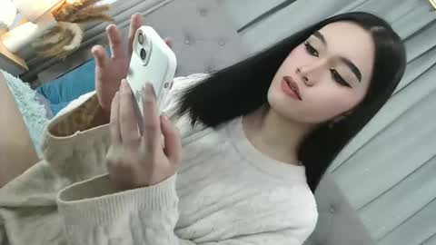 sweet_tatiana28 online show from 06-04-26, 12:33