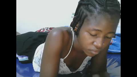 Snapshot of sweet_tattiana chatting on 02-10-25, 01:01 Tatty online show from 02-10-25, 01:01