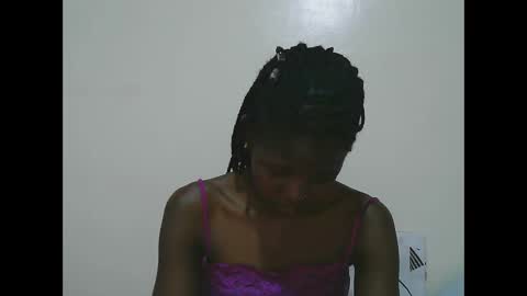 Snapshot of sweet_tattiana chatting on 02-15-25, 06:12 Tatty online show from 02-15-25, 06:12