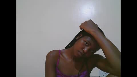 Snapshot of sweet_tattiana chatting on 02-19-25, 12:00 Tatty online show from 02-19-25, 12:00