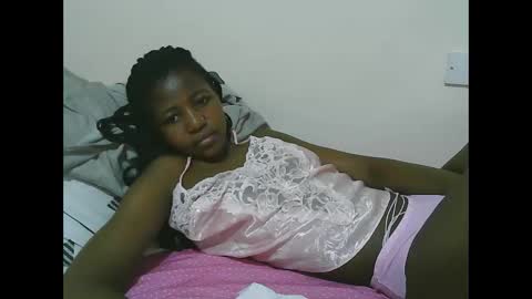 Snapshot of sweet_tattiana chatting on 02-20-25, 02:07 Tatty online show from 02-20-25, 02:07