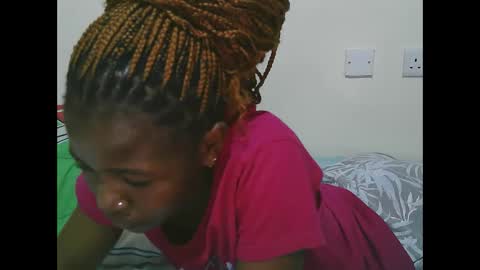 Snapshot of sweet_tattiana chatting on 03-01-25, 06:11 Tatty online show from 03-01-25, 06:11