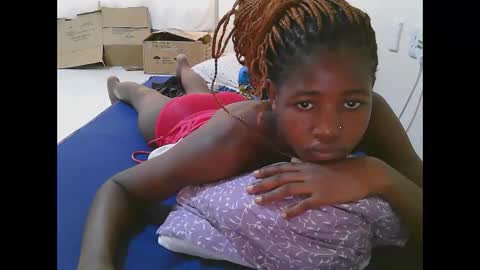 Snapshot of sweet_tattiana chatting on 03-09-25, 08:29 Tatty online show from 03-09-25, 08:29