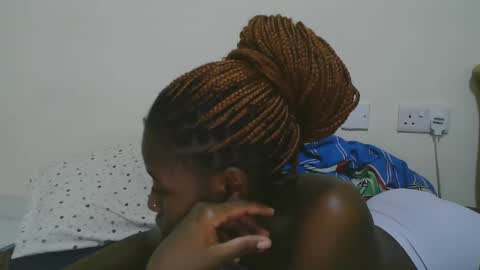 Snapshot of sweet_tattiana chatting on 03-09-25, 12:31 Tatty online show from 03-09-25, 12:31