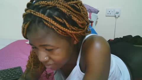 Snapshot of sweet_tattiana chatting on 03-11-25, 01:05 Tatty online show from 03-11-25, 01:05