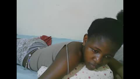 Snapshot of sweet_tattiana chatting on 09-19-25, 12:02 Tatty online show from 09-19-25, 12:02