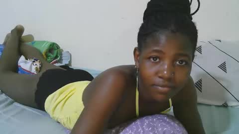 Snapshot of sweet_tattiana chatting on 10-16-25, 12:06 Tatty online show from 10-16-25, 12:06