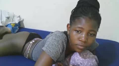 Snapshot of sweet_tattiana chatting on 10-21-25, 06:03 Tatty online show from 10-21-25, 06:03