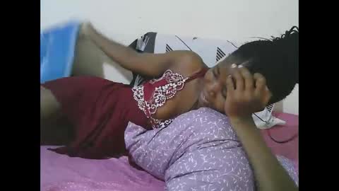 Snapshot of sweet_tattiana chatting on 10-25-25, 02:52 Tatty online show from 10-25-25, 02:52