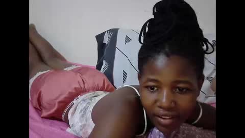 Snapshot of sweet_tattiana chatting on 10-26-25, 05:57 Tatty online show from 10-26-25, 05:57