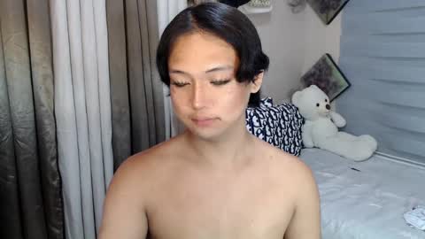 Snapshot of sweet_tenshi chatting on 03-06-25, 01:24 tenshi online show from 03-06-25, 01:24