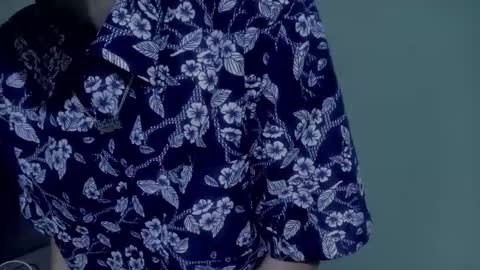 Tippot and Germaine online show from 10-28-25, 04:49