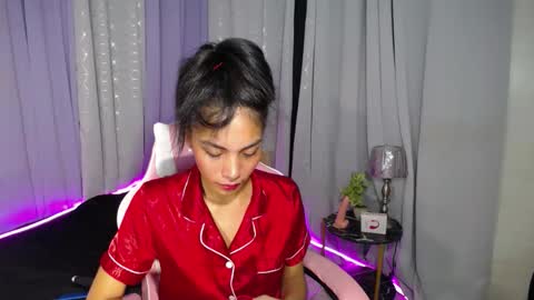 Snapshot of sweet_trishaxx chatting on 03-10-25, 10:24 Trisha online show from 03-10-25, 10:24