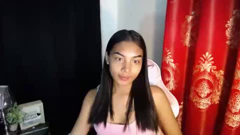 Snapshot of sweet_trishaxx chatting on 10-27-25, 07:07 Trisha online show from 10-27-25, 07:07