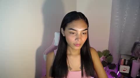 Snapshot of sweet_trishaxx chatting on 11-09-25, 10:52 Trisha online show from 11-09-25, 10:52