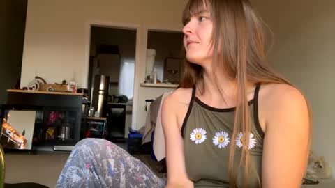 Snapshot of sweet_truffle chatting on 12-14-24, 09:56 Heidi Brenner - Please check bio for schedule  FAQ online show from 12-14-24, 09:56