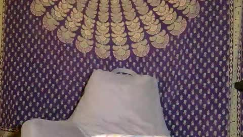 Snapshot of sweet_truffle chatting on 10-16-25, 11:17 Heidi Brenner - Please check bio for schedule  FAQ online show from 10-16-25, 11:17