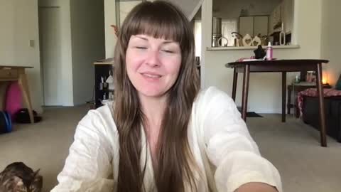 Heidi Brenner - Please check bio for schedule  FAQ online show from 06-15-26, 07:27