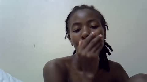 Snapshot of sweet_vee1 chatting on 05-03-26, 08:48 Princess vee online show from 05-03-26, 08:48