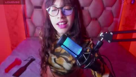 sweet_venus4 online show from 02-26-25, 05:28