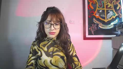 sweet_venus4 online show from 09-30-25, 03:06