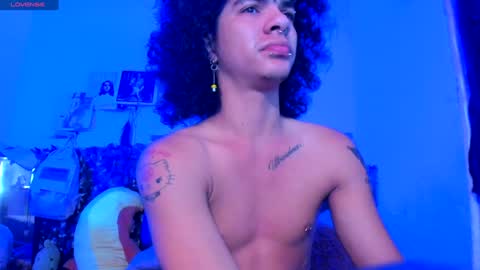 Snapshot of sweet_vond chatting on 12-03-24, 12:16 Steven independent model online show from 12-03-24, 12:16