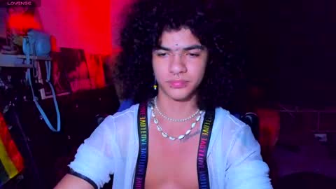 Snapshot of sweet_vond chatting on 02-10-25, 06:09 Steven independent model online show from 02-10-25, 06:09