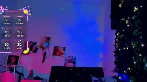 Snapshot of sweet_vond chatting on 11-11-25, 11:27 Steven independent model online show from 11-11-25, 11:27