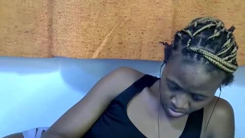 sweet_zarah online show from 02-02-26, 05:44