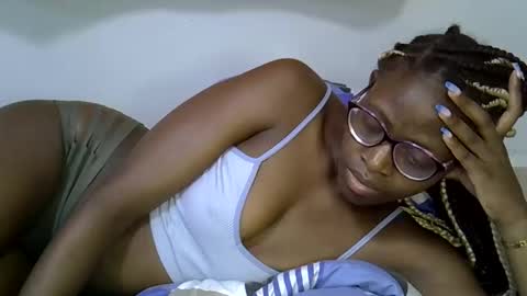 sweet_zarah online show from 02-15-26, 07:51