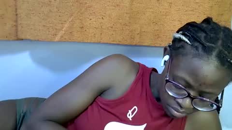 sweet_zarah online show from 02-22-26, 01:40